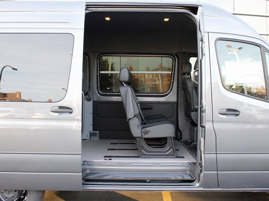Used 2026 Mercedes-Benz Sprinter 2500 image 7