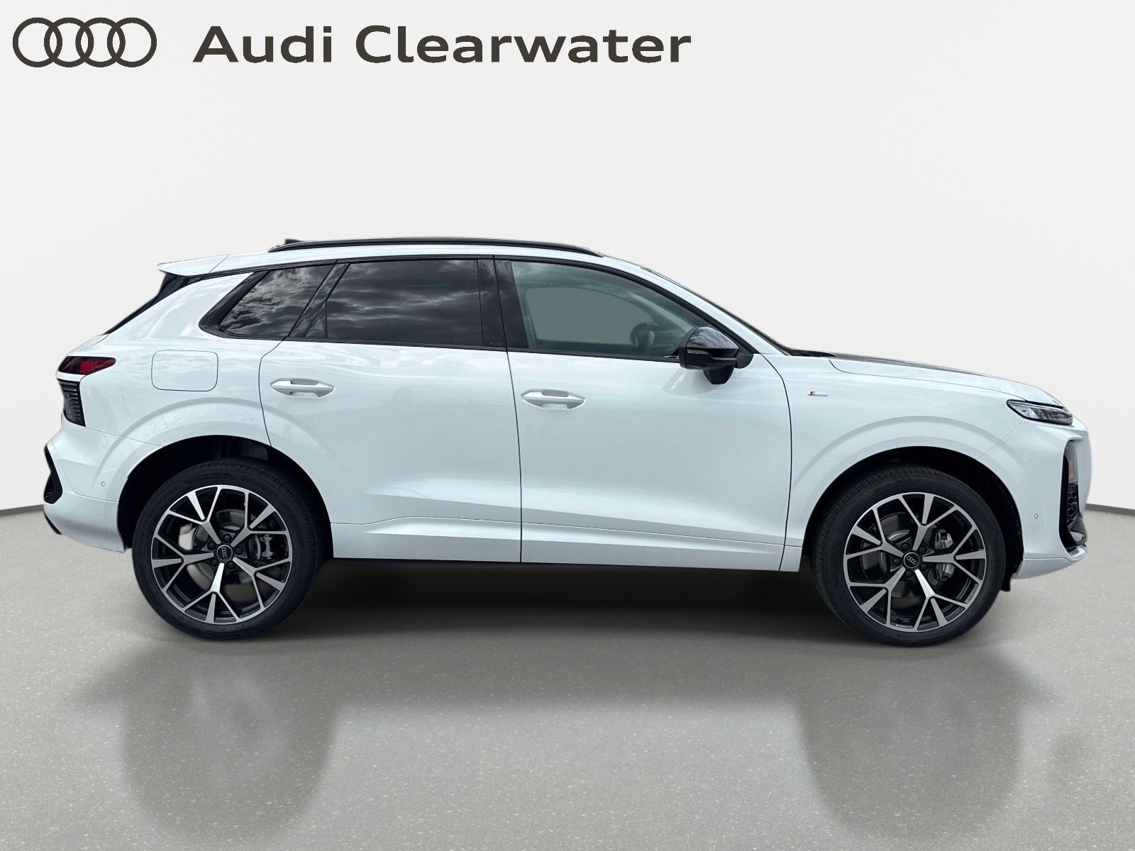 New 2026 Audi Q3 quattro 2.0T AWD/4WD image 5