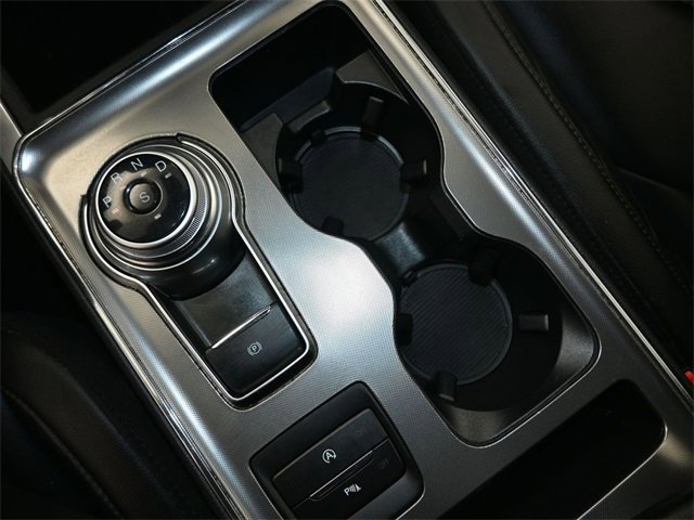 Used 2024 Ford Edge Titanium image 33