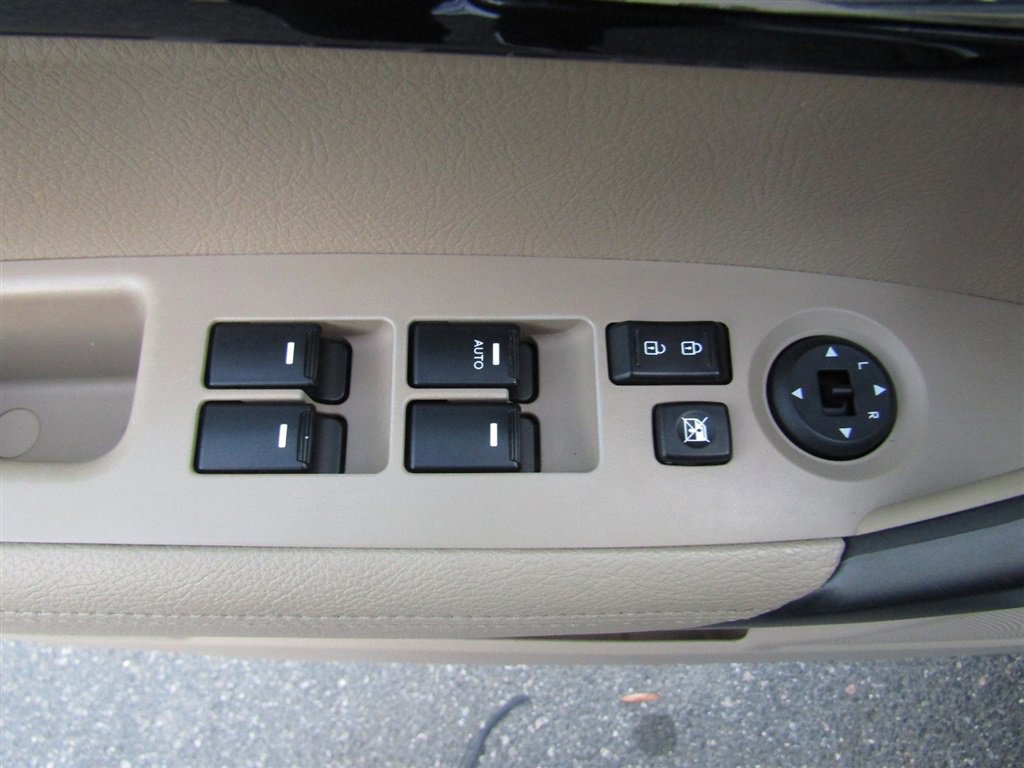 Used 2013 Kia Sorento LX image 17