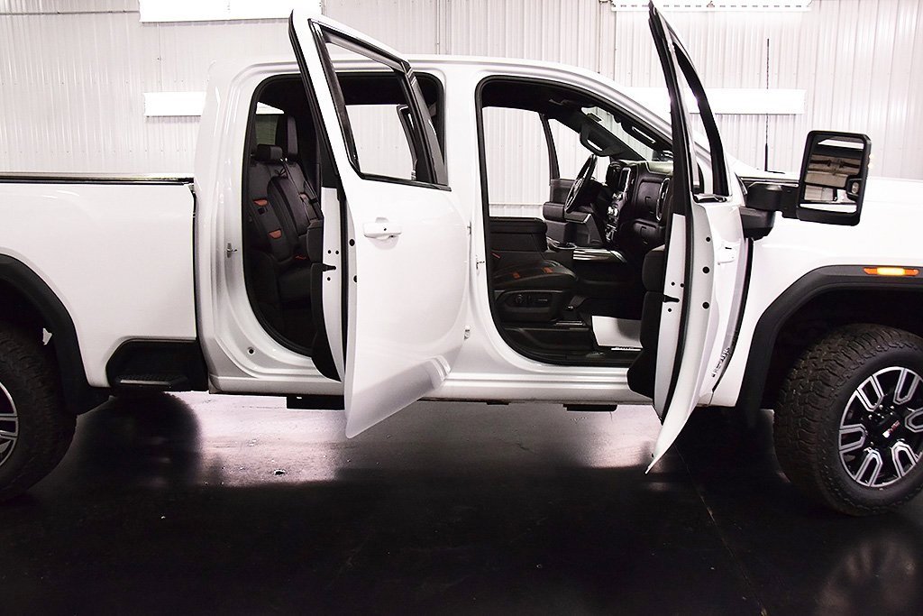 Used 2021 GMC Sierra 2500 AT4 image 33