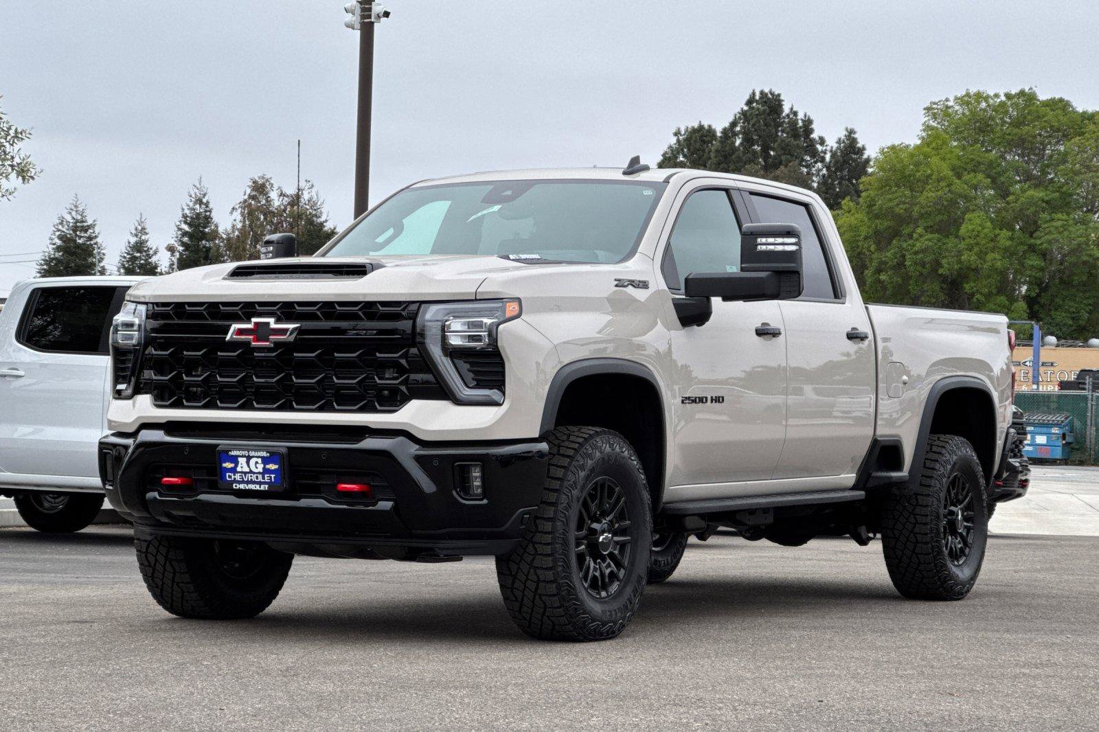 New 2026 Chevrolet Silverado 2500 ZR2 w/ LPO, Dark Essentials Package image 9