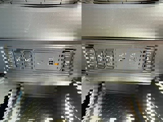 New 2026 Nissan Frontier SV w/ SV Convenience Package image 33