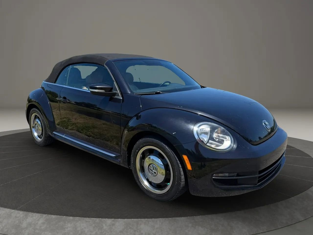 Used 2015 Volkswagen Beetle 1.8T FWD image 7