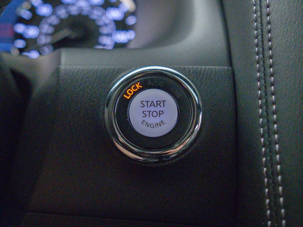 Used 2024 INFINITI QX80 Sensory image 24
