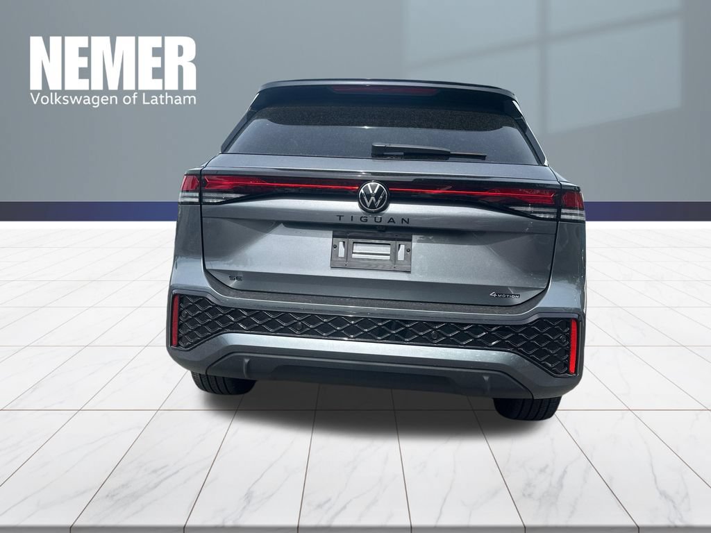 New 2026 Volkswagen Tiguan SE R-Line AWD/4WD image 3