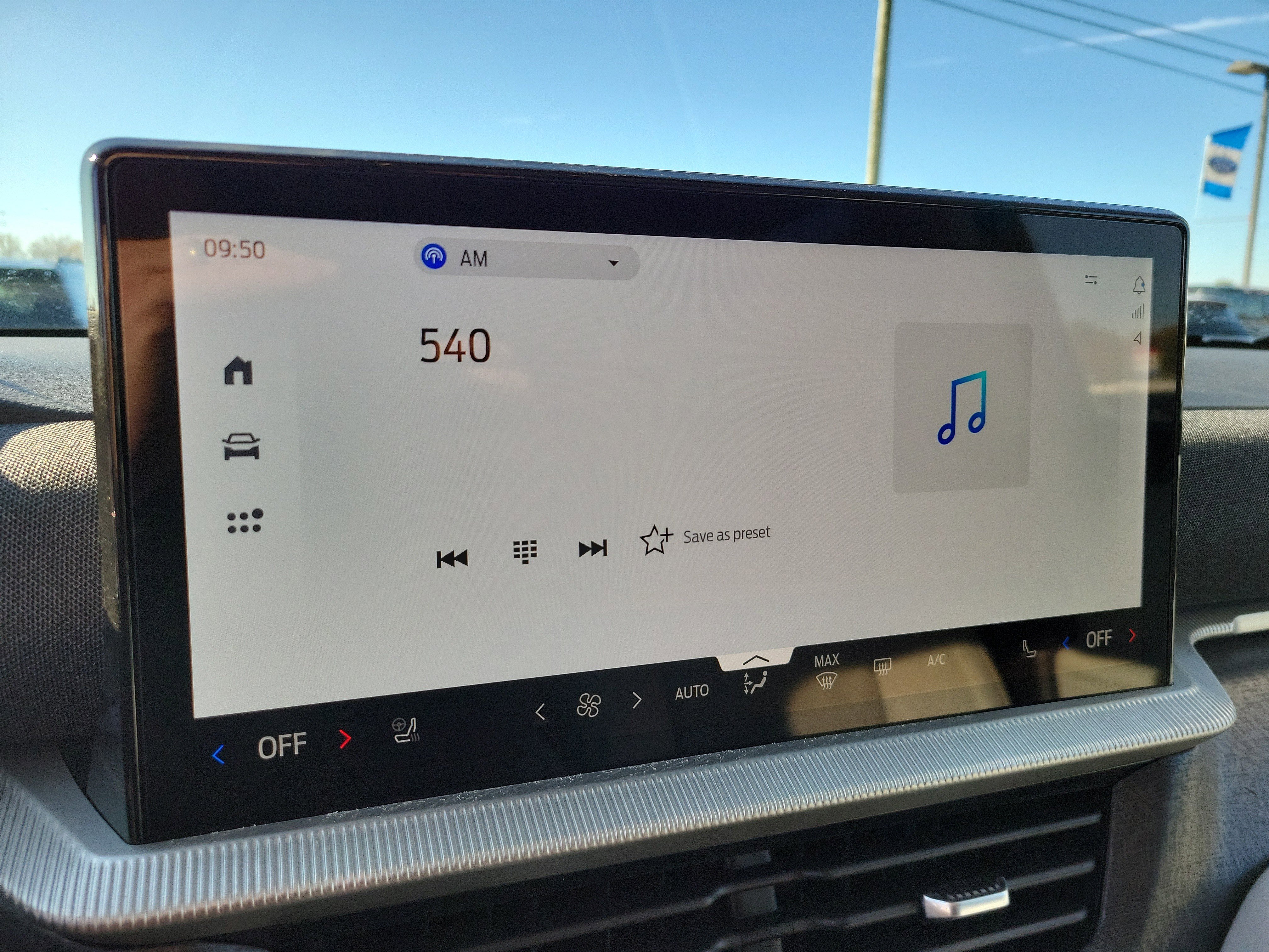 New 2026 Ford Explorer Platinum w/ LUX Leather Package image 22