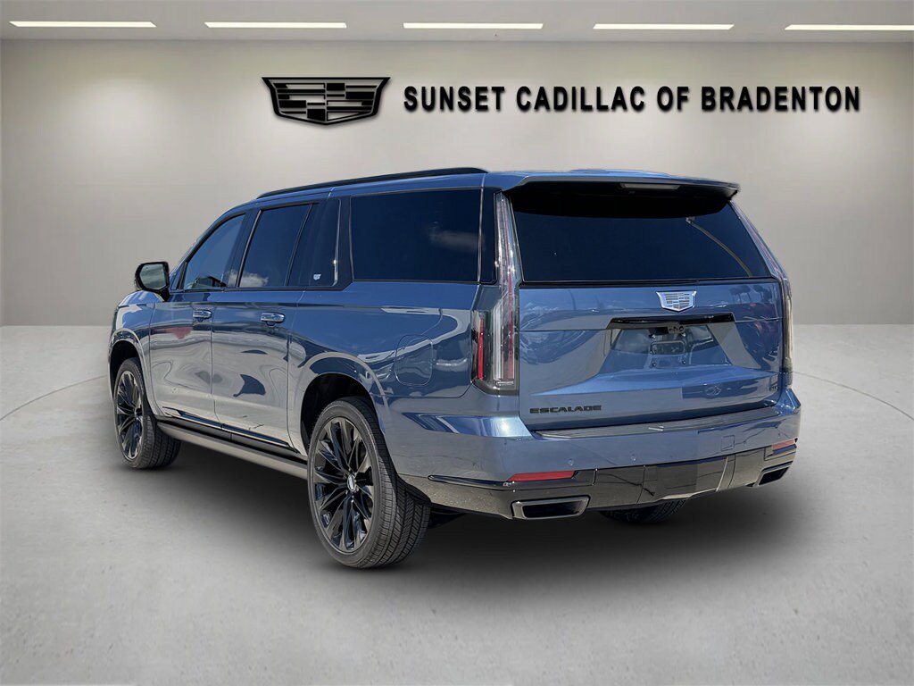 New 2026 Cadillac Escalade ESV Platinum Sport w/ LPO, ONYX Package AWD/4WD image 5