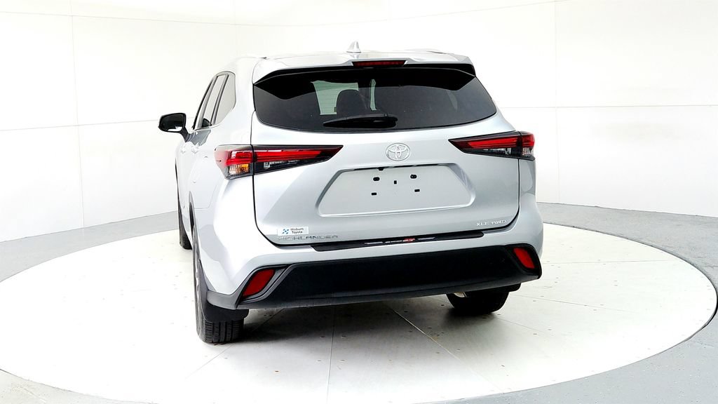 Certified 2024 Toyota Highlander XLE AWD/4WD image 6
