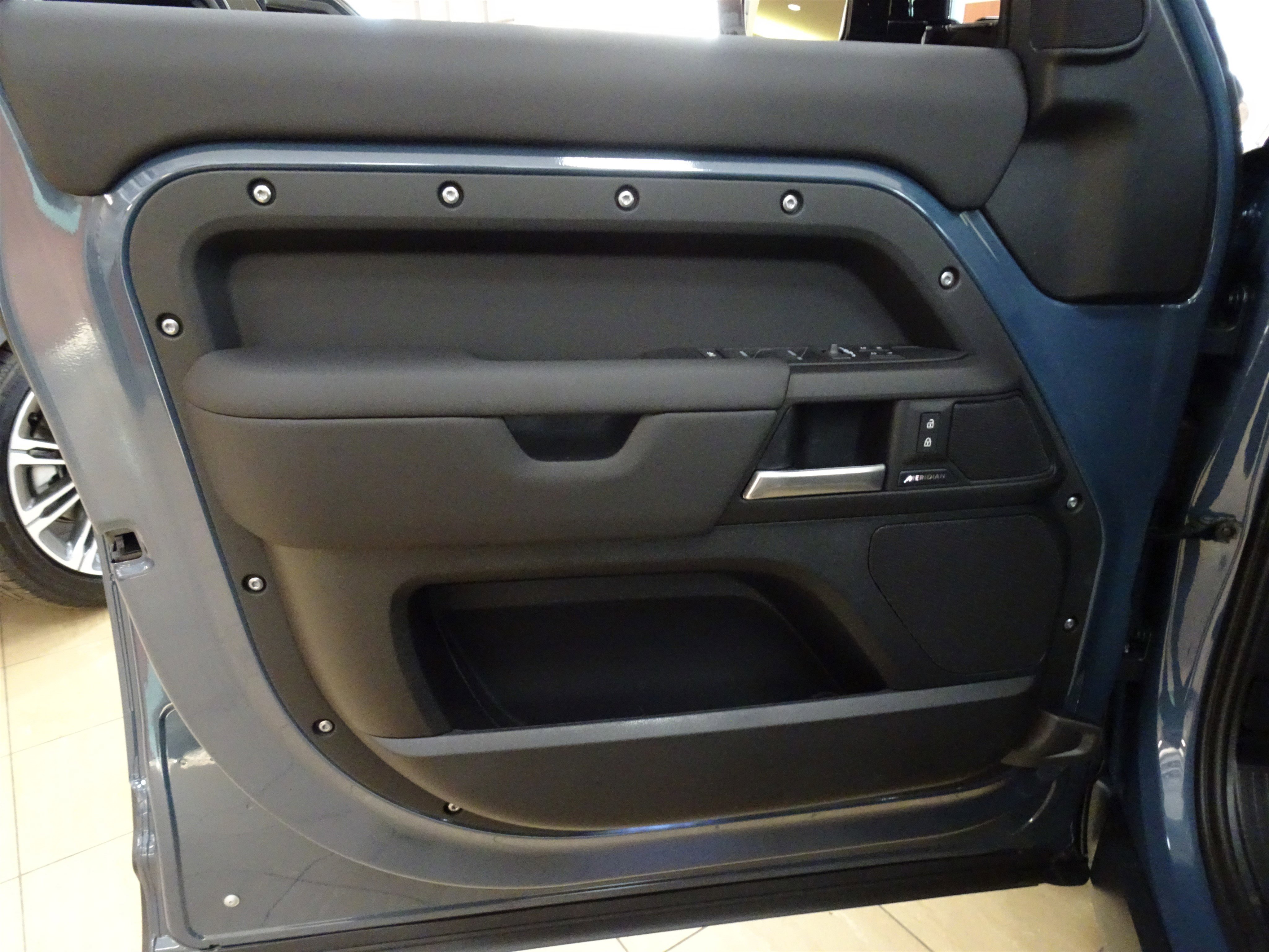 New 2026 Land Rover Defender 110 S image 18