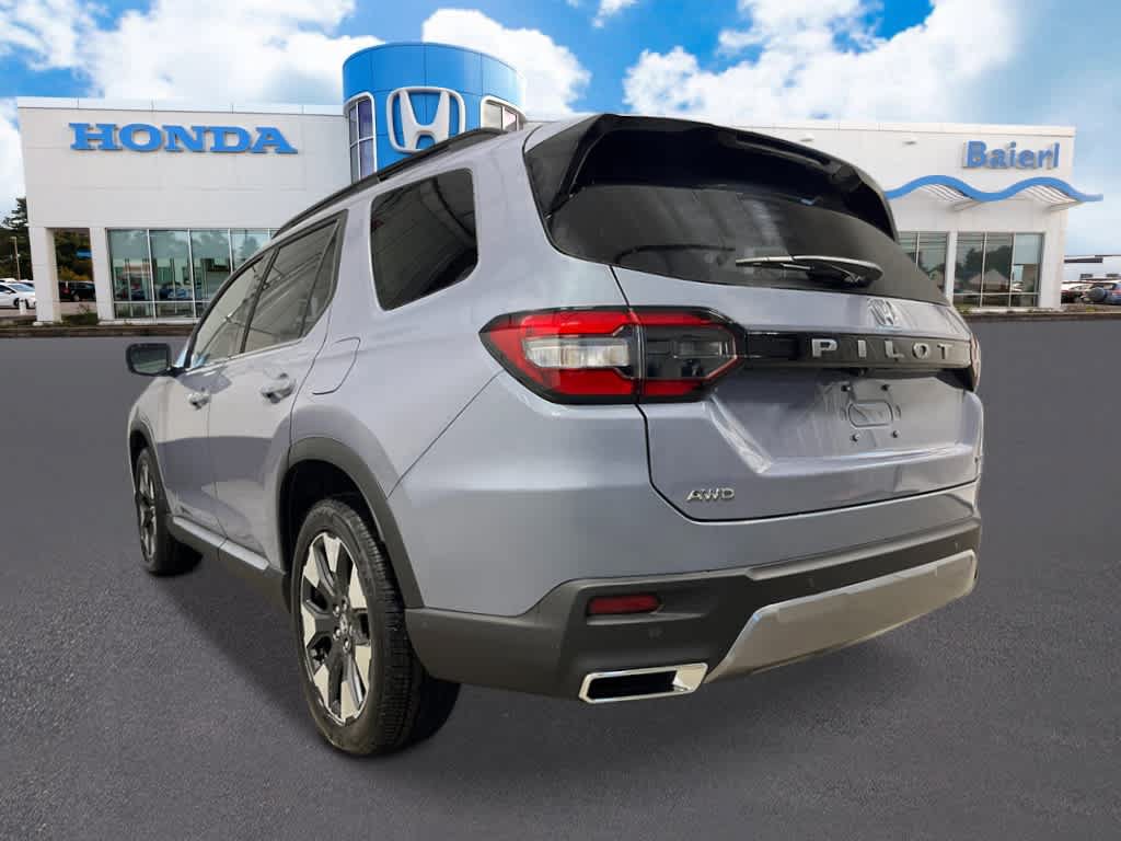 New 2026 Honda Pilot Touring image 3
