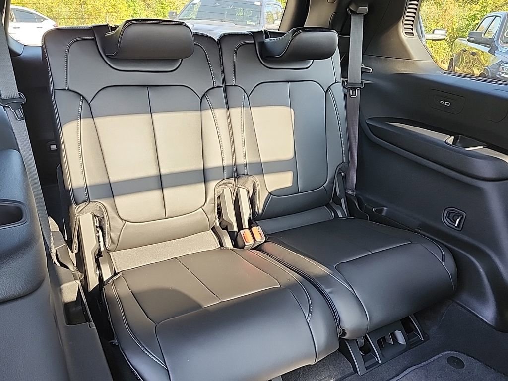 New 2025 Jeep Grand Cherokee L Limited w/ Black Appearance Package RWD image 15