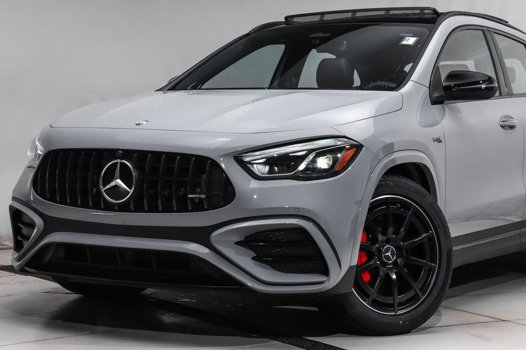 New 2026 Mercedes-Benz GLA 35 AMG 4MATIC image 2