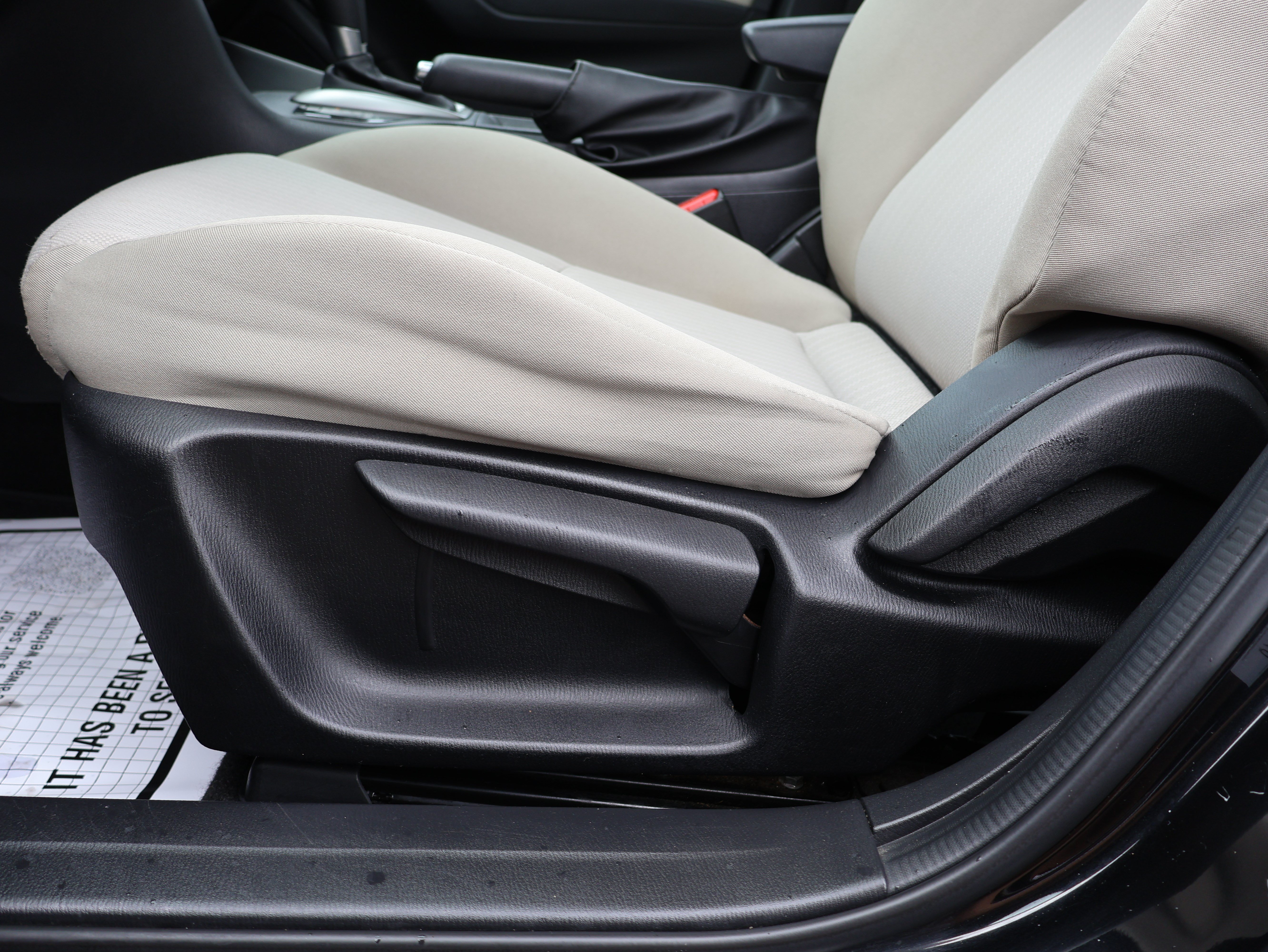 Used 2014 MAZDA MAZDA3 i Sport FWD image 13