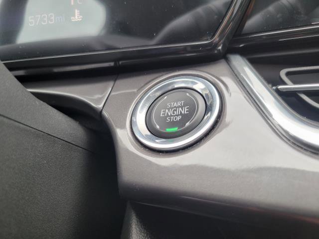 Used 2024 Chevrolet Trax ACTIV w/ Sunroof Package image 21