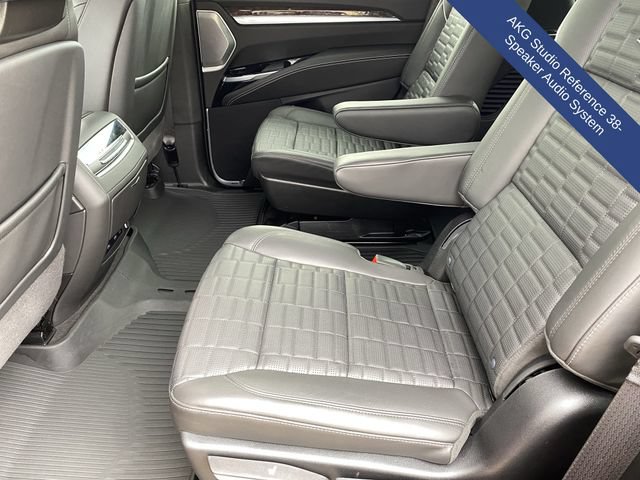 Used 2026 Cadillac Escalade Platinum Sport w/ LPO, ONYX Package AWD/4WD image 20