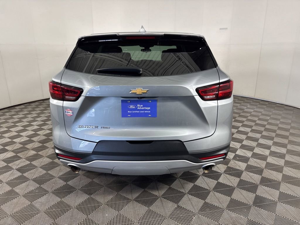 Used 2023 Chevrolet Blazer LT AWD/4WD image 8