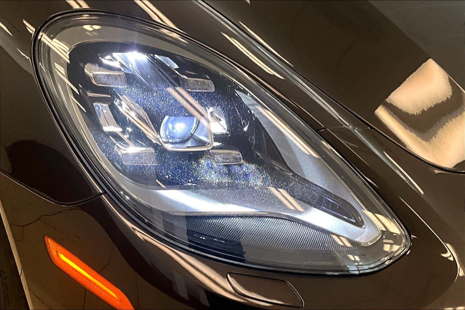 Used 2018 Porsche Panamera 4 AWD/4WD image 25