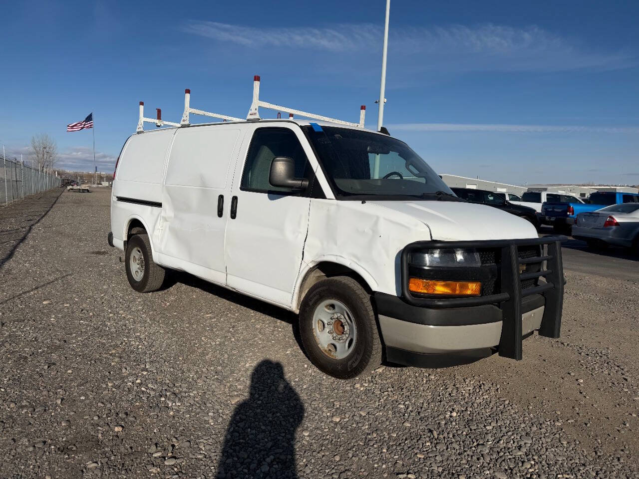 Used 2020 Chevrolet Express 2500 w/ Driver Convenience Package RWD image 2
