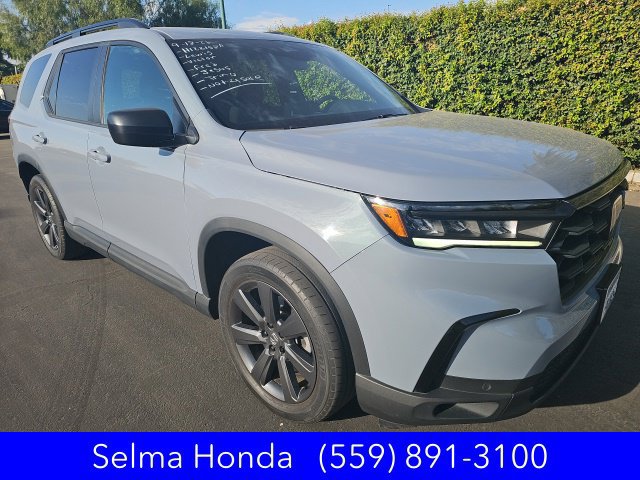 Certified 2024 Honda Pilot Sport image 2