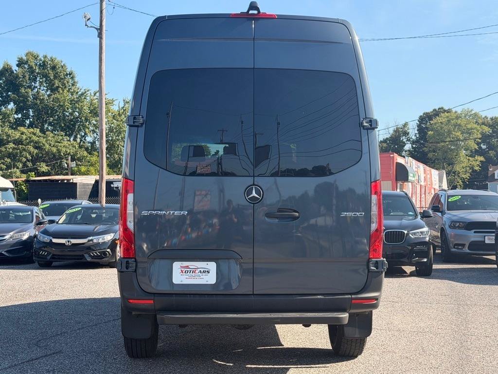 Used 2020 Mercedes-Benz Sprinter 2500 image 9