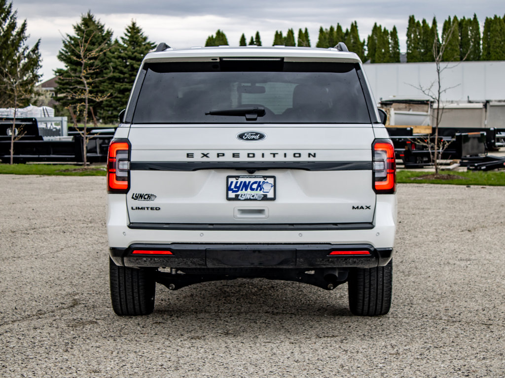 Used 2024 Ford Expedition Max Limited AWD/4WD image 3