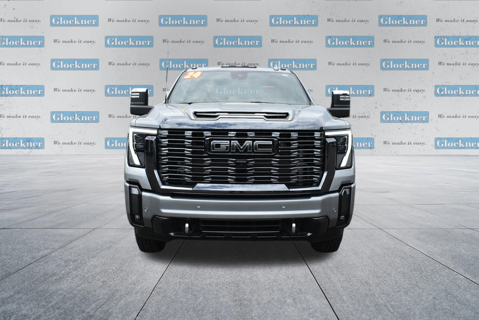 Used 2024 GMC Sierra 3500 Denali Ultimate AWD/4WD image 2