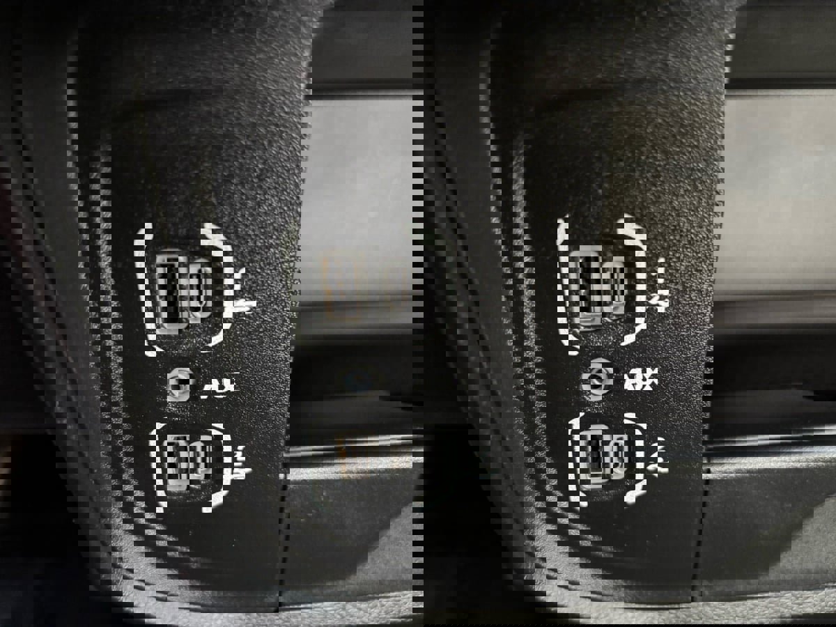 Used 2023 RAM 2500 Big Horn image 31