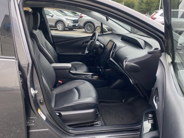 Used 2020 Toyota Prius Prime XLE image 27
