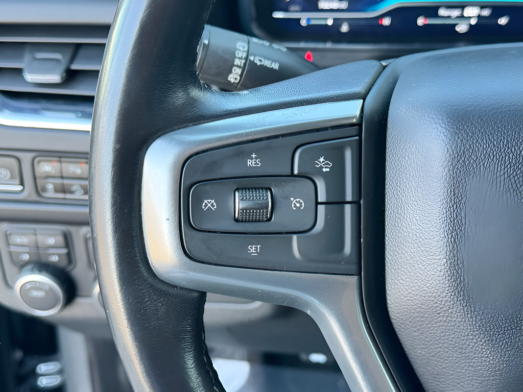 Used 2022 Chevrolet Suburban Z71 AWD/4WD image 25