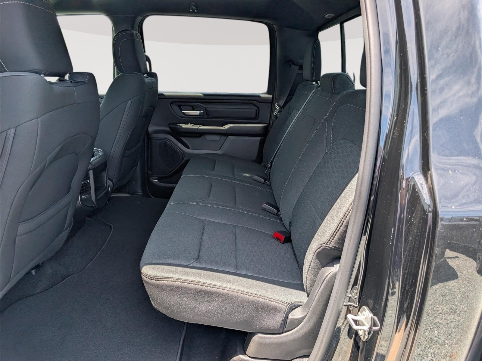 New 2026 RAM 1500 Express AWD/4WD image 9