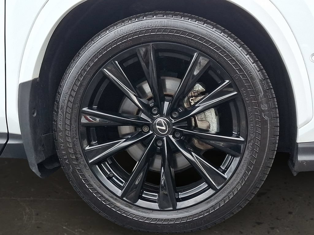 Used 2025 Lexus NX 450h+ F Sport w/ Accessory Package (2T) AWD/4WD image 9