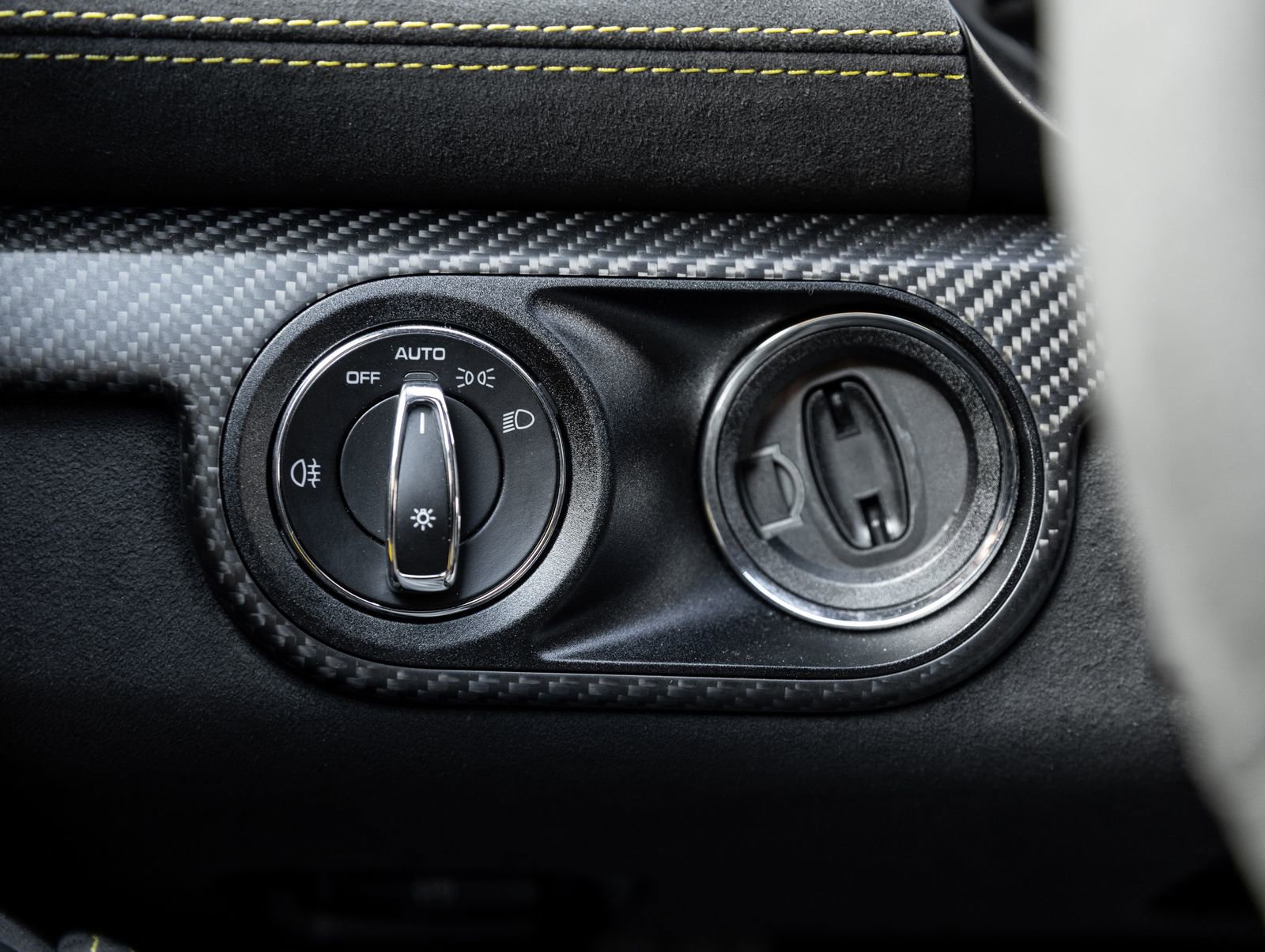 Certified 2025 Porsche 718 Boxster Spyder RS image 17