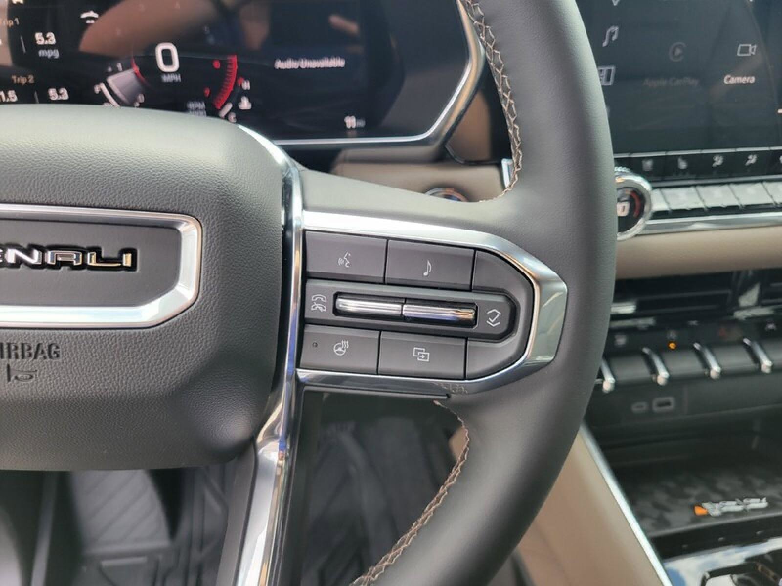 New 2026 GMC Canyon Denali image 16