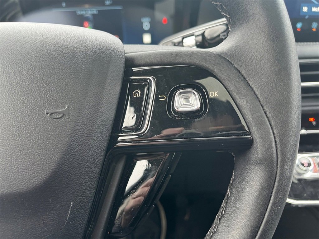 Used 2023 Lincoln Corsair AWD w/ Equipment Group 101A image 33