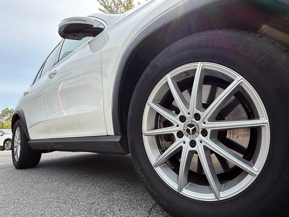 Used 2024 Mercedes-Benz GLE 450e 4MATIC image 9