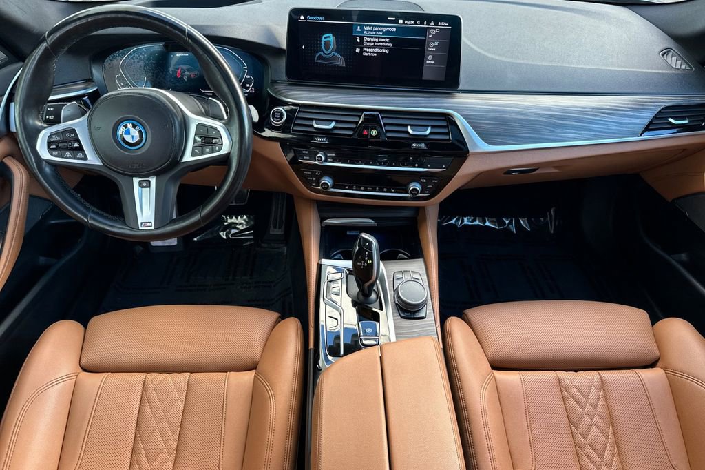 Used 2023 BMW 530e w/ M Sport Package image 14