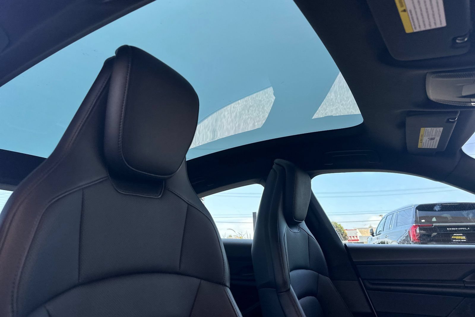 Used 2023 Porsche Taycan RWD image 20