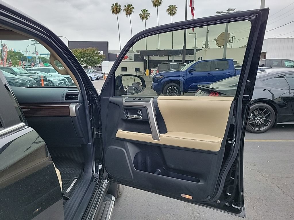 Used 2019 Toyota 4Runner Limited w/ Wilderness Package AWD/4WD image 9