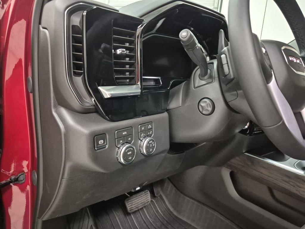 New 2026 GMC Sierra 1500 SLT image 18