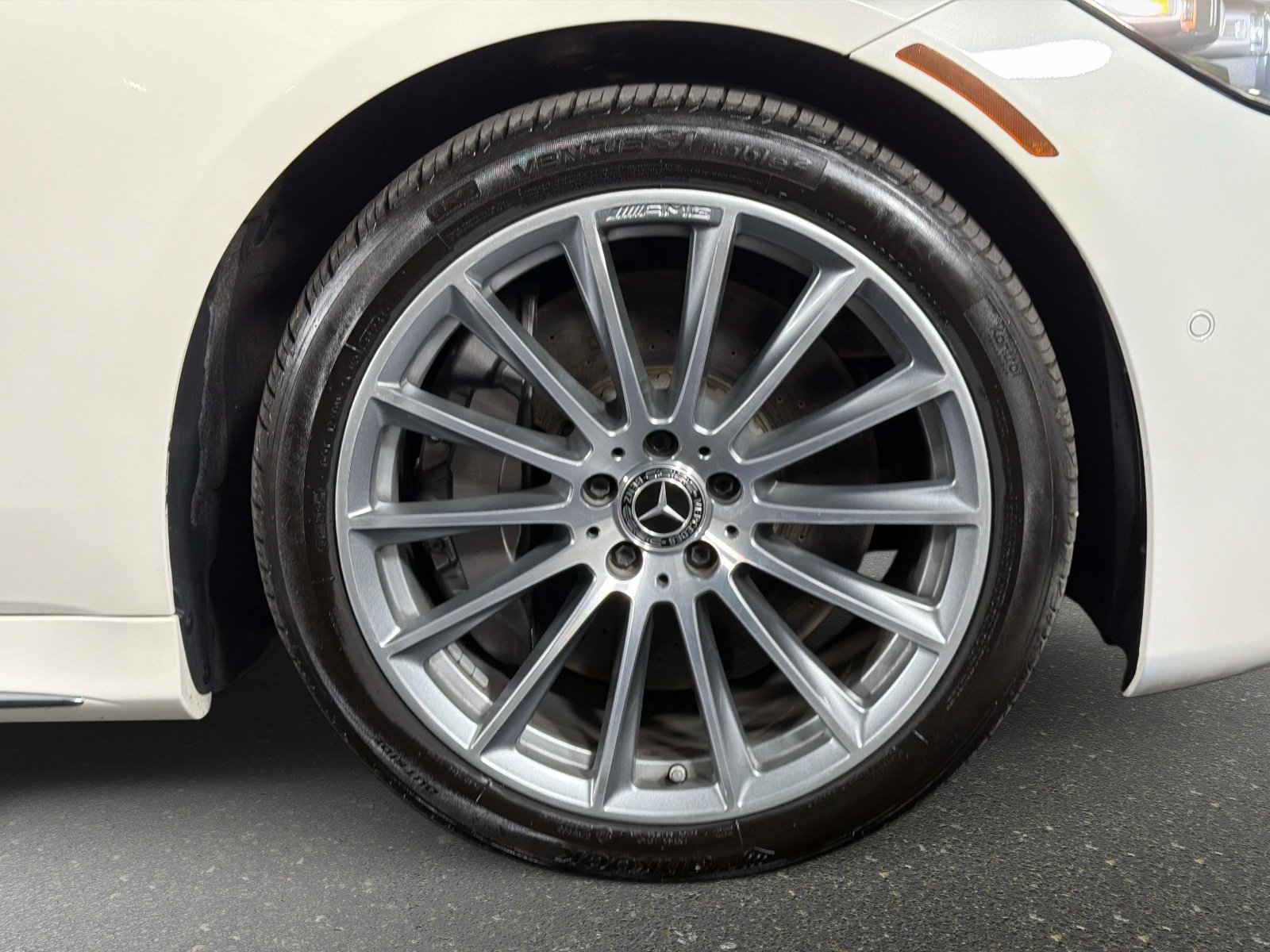 Used 2023 Mercedes-Benz S 500 4MATIC w/ AMG Line image 3