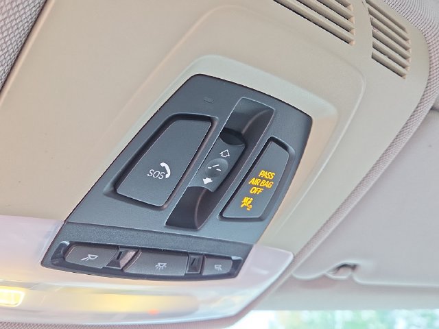 Used 2014 BMW 320i Sedan RWD image 15