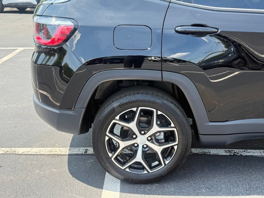 Used 2024 Jeep Compass Limited AWD/4WD image 7