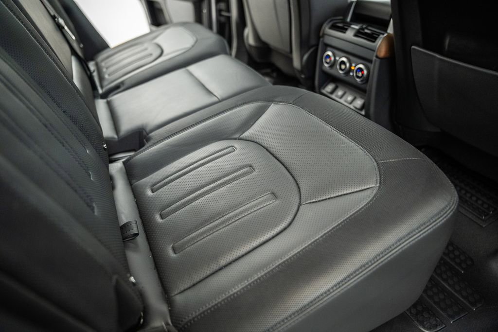 Used 2022 Land Rover Defender 110 X-Dynamic HSE AWD/4WD image 35