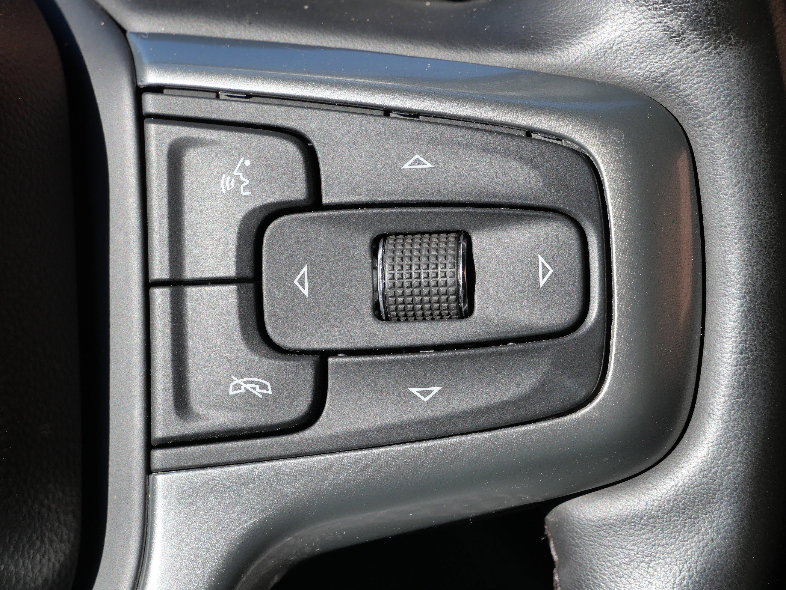 Used 2023 Chevrolet Silverado 2500 LTZ w/ LTZ Convenience Package image 23