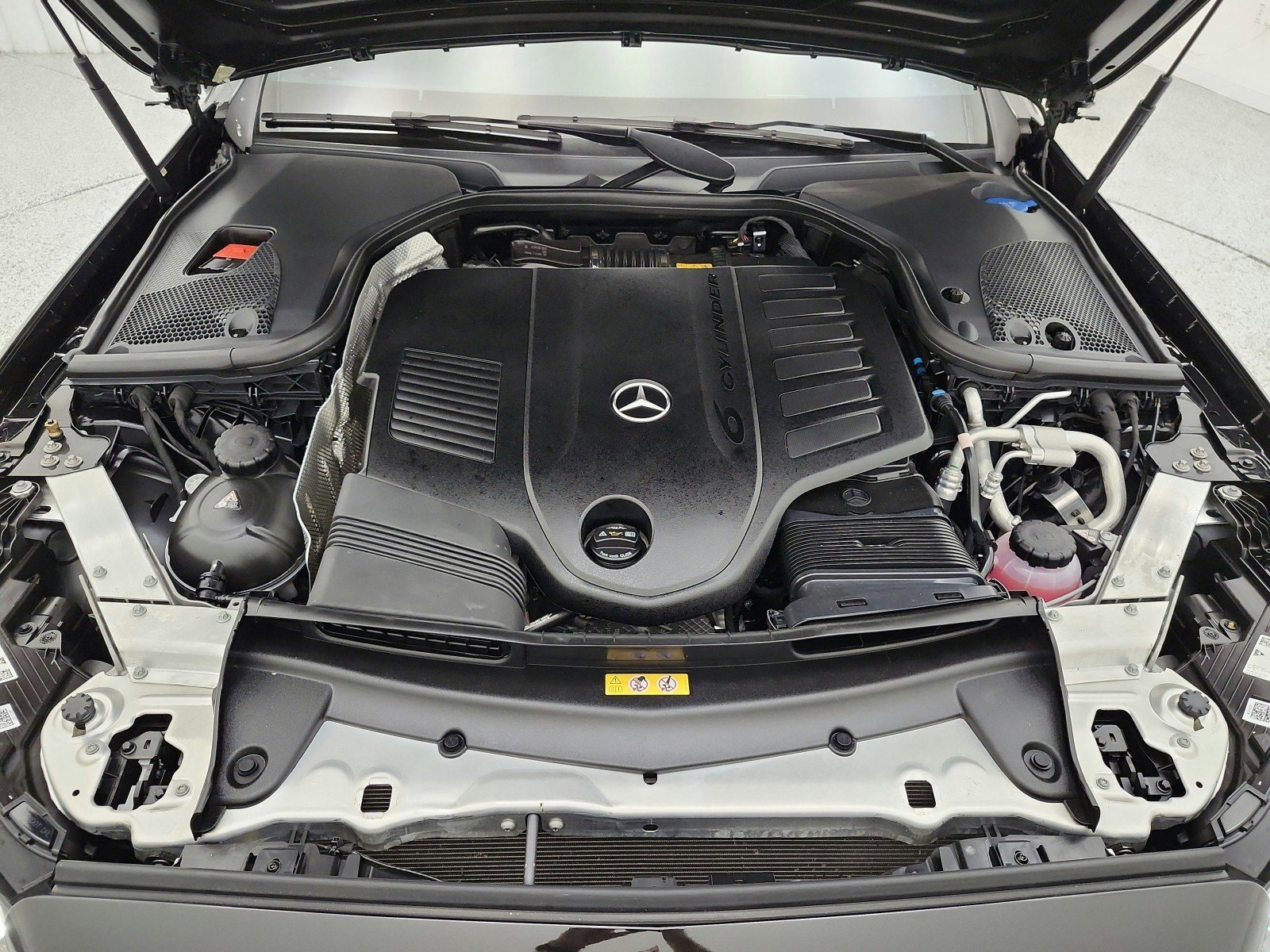 Certified 2022 Mercedes-Benz E 450 Coupe image 23