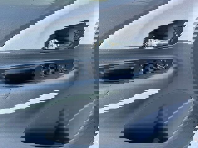 Certified 2021 Chevrolet Bolt LT image 3