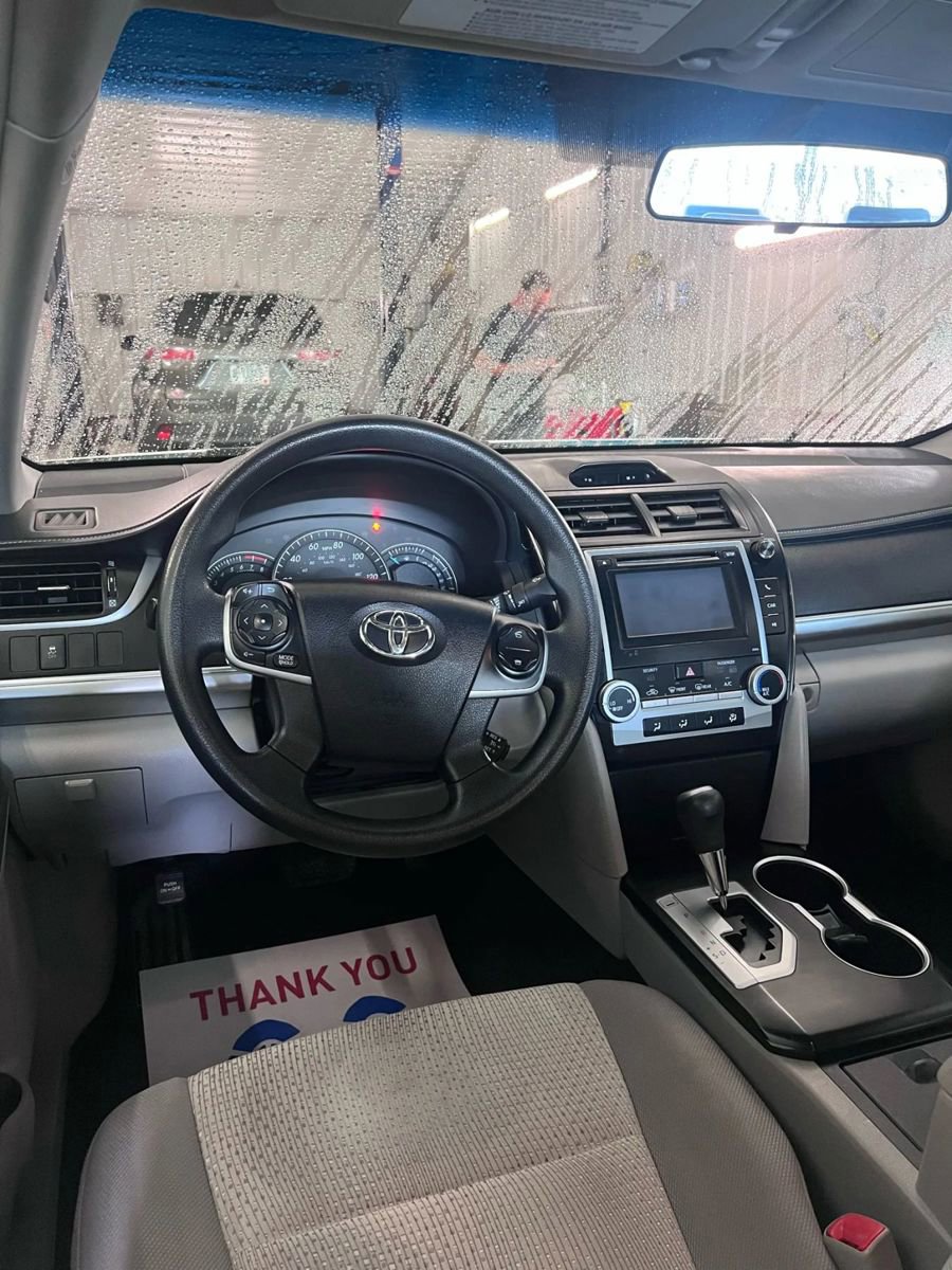 Used 2014 Toyota Camry L FWD image 10