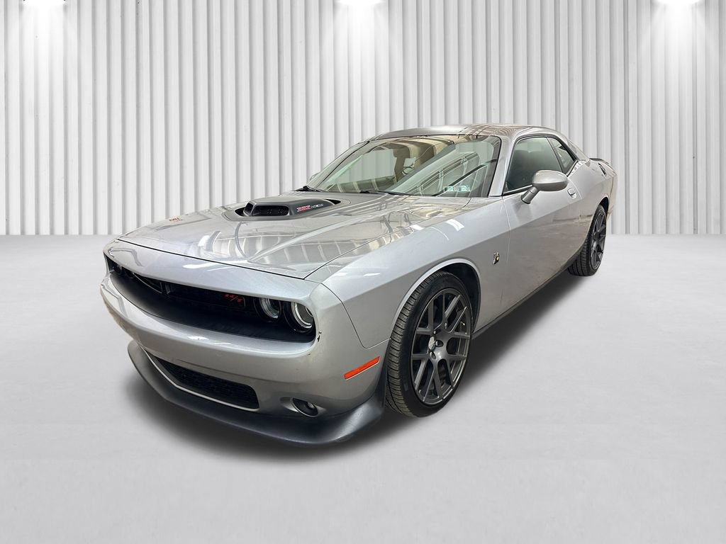 Used 2016 Dodge Challenger R/T Scat Pack RWD image 12