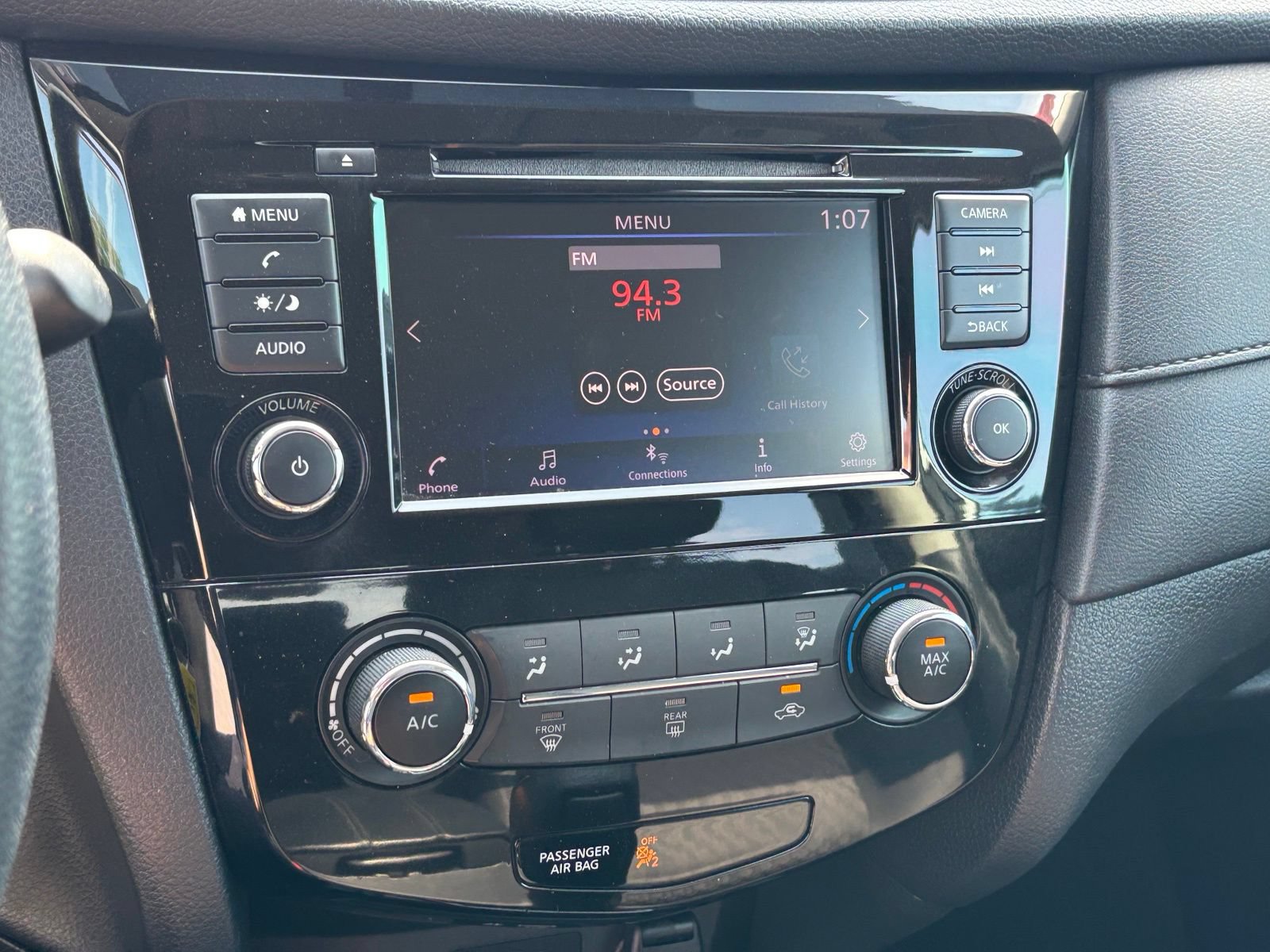 Used 2018 Nissan Rogue S AWD/4WD image 13